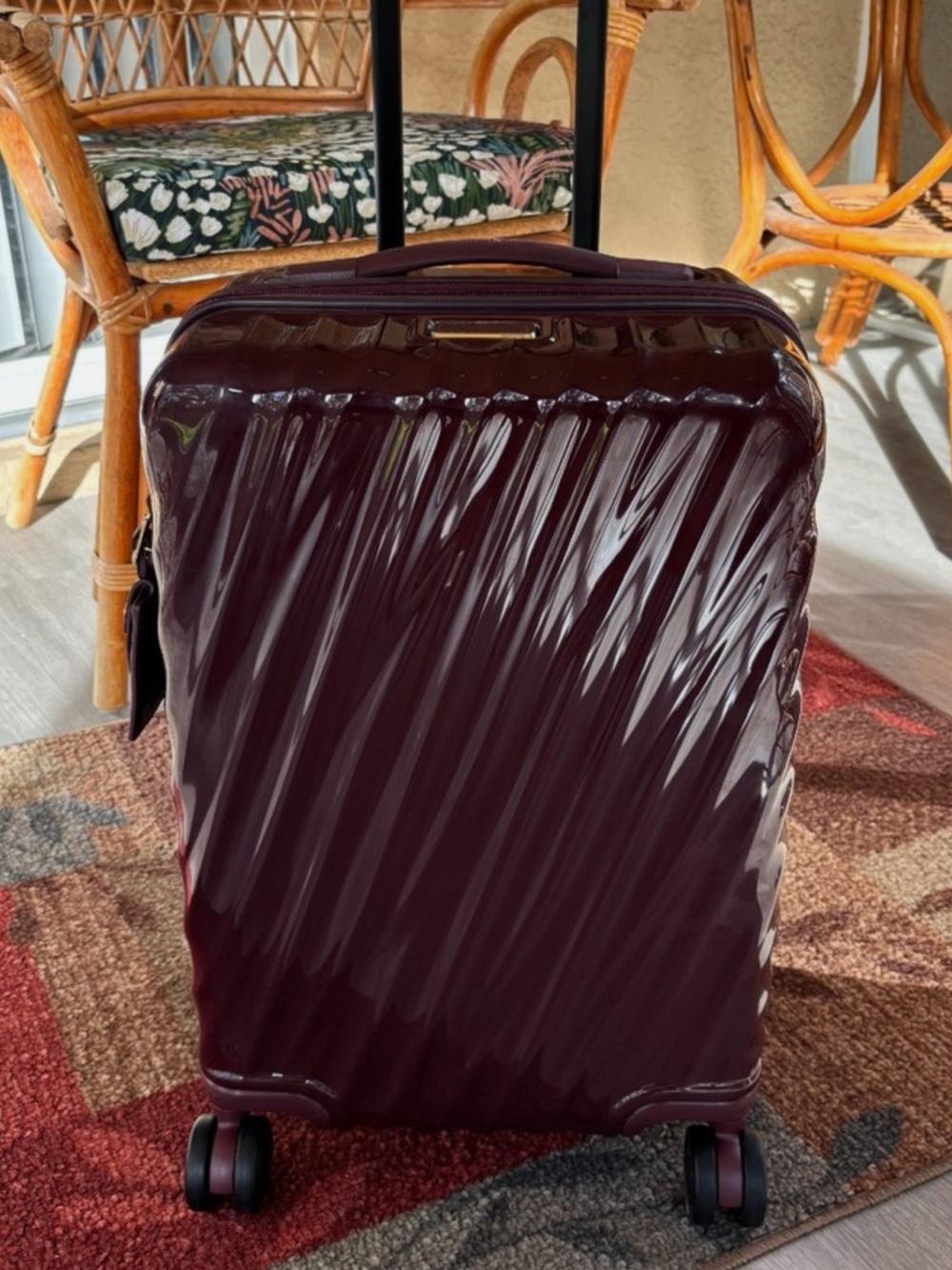 Tumi International Expandable 19-inch Carry-On